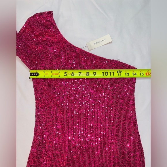 Crystal Doll NWT Size M Pink Sequin Kendell One Shoulder Long Sleeve Mini Dress - Picture 5 of 10